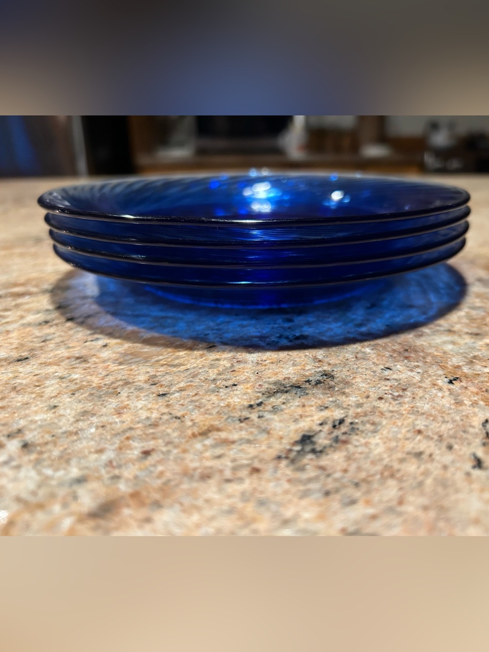 Pyrex “Festiva” Cobalt Blue 7.50” Salad Dessert Plates Set of (4) No chips.